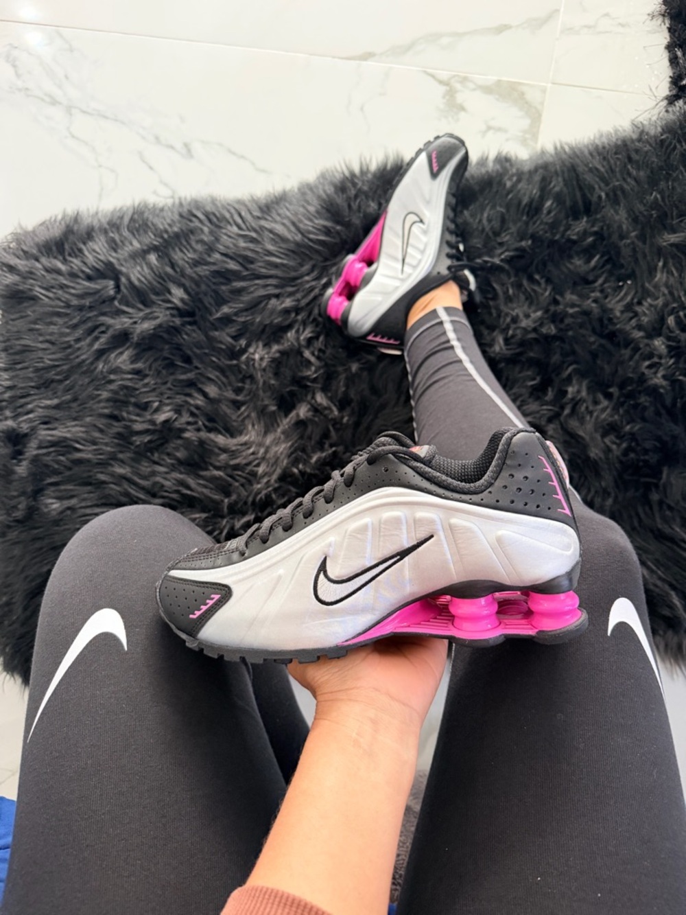 Nike Shox R4